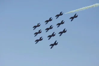 Διελεύσεις μαχητικών πάνω από την Αττική σήμερα λόγω της ορκωμοσίας νέων αξιωματικών της Σχολής Ικάρων