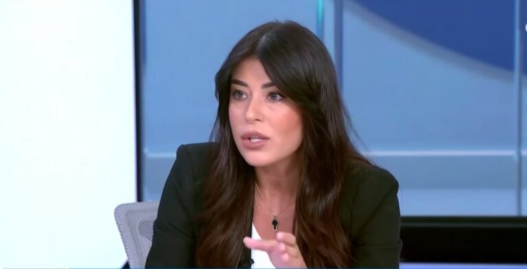 Λατινοπούλου: Αν βρισκόμουν σ΄ ένα νησί μόνο με Ρομά, θα προτιμούσα να πέσω στη θάλασσα με τους καρχαρίες