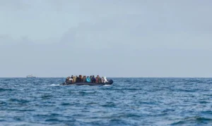 Νομική καθοδήγηση στους μετανάστες μόνο από δικηγόρους και όχι από ΜΚΟ – Αμοιβή 250 ευρώ όταν κάποιος επιλέγει εθελούσια αναχώρηση