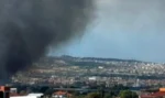 Οι καπνοί από την πυρκαγιά στο Ωραιόκαστρο έχουν σκεπάσει όλη τη Θεσσαλονίκη