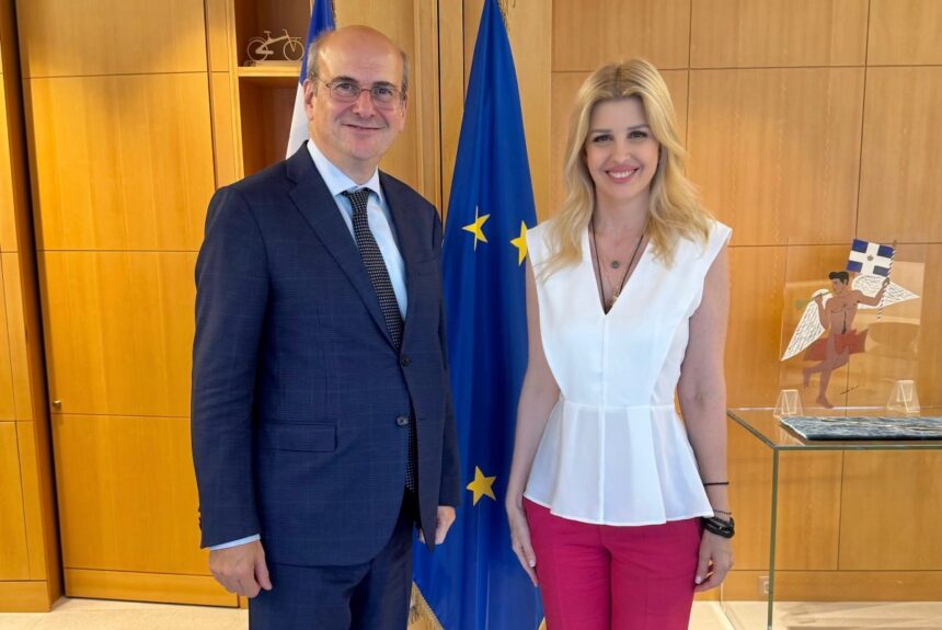 Έλενα Ράπτη: Συνάντηση με τον Αντιπρόεδρο της Κυβέρνησης Κωστή Χατζηδάκη για τις δράσεις του Υπουργείου Κοινωνικής Συνοχής και Οικογένειας