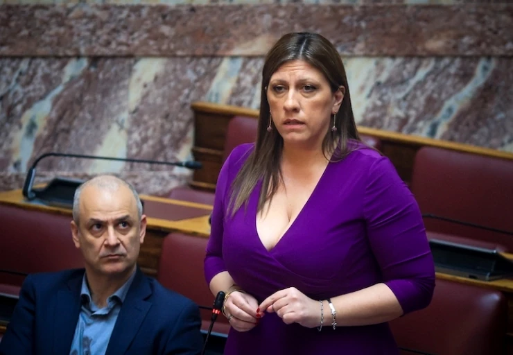 Στα προσφυγικά της Λεωφόρου Αλεξάνδρας η Ζωή Κωνσταντοπούλου