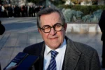 Στο νοσοκομείο μετά από τροχαίο στην Πάτρα ο πρώην υπουργός Νίκος Νικολόπουλος