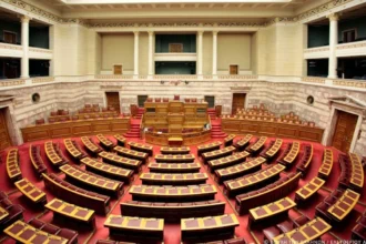 Συνεδριάζει τη Δευτέρα η κοινοβουλευτική ομάδα της ΝΔ